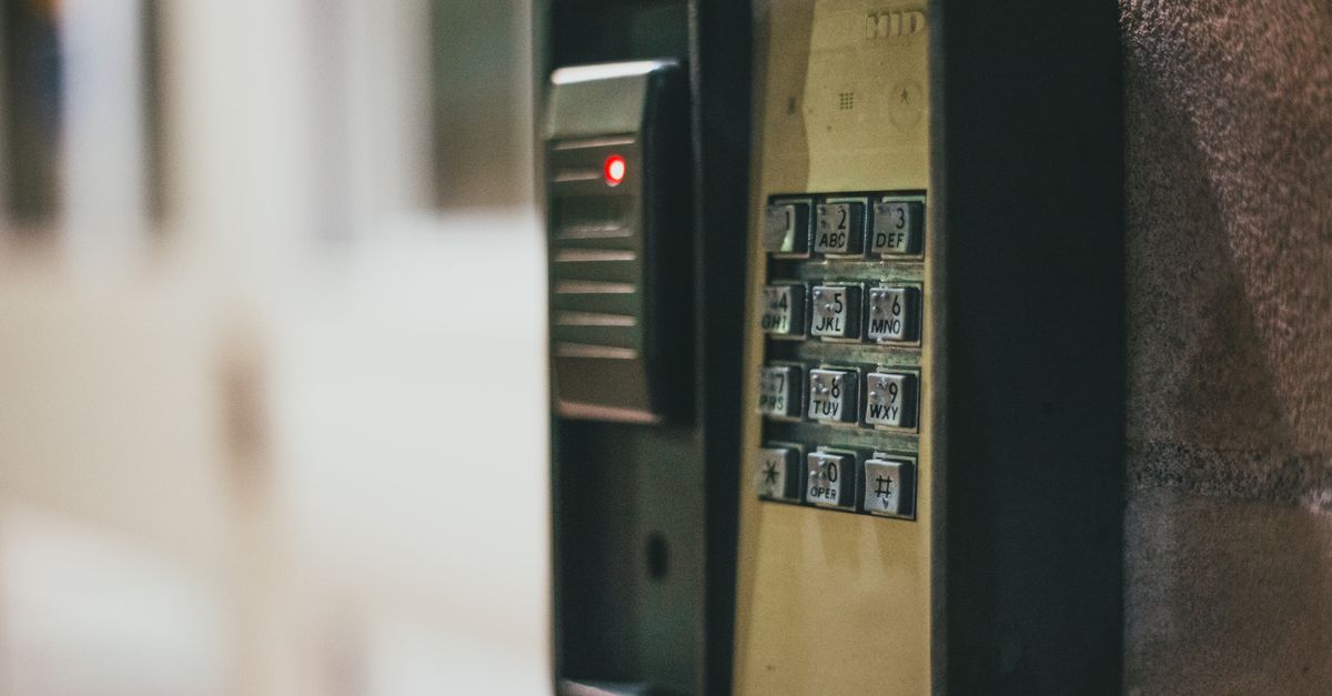 What Determines Your Commercial Locksmith Quote — No Surprise Pricing — Blythewood Locksmiths